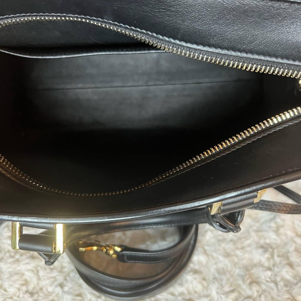 Authentic YSL Saint Laurent Baby Cabás - Picture 6 of 9